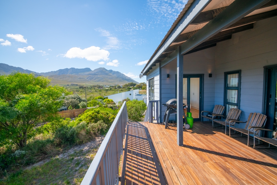 To Let 3 Bedroom Property for Rent in Pringle Bay Western Cape